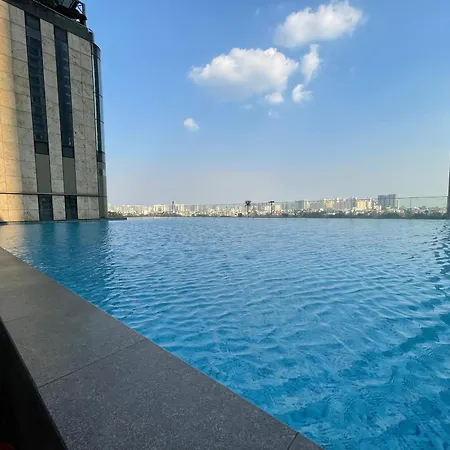 Landmark 81 Condotel Suite